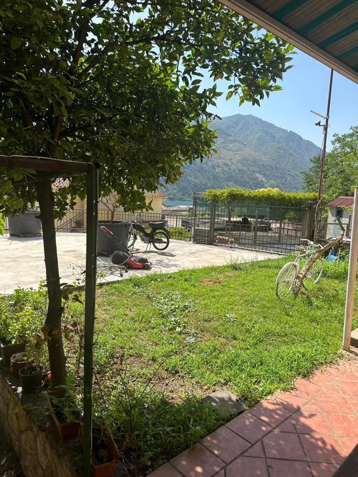 Themis Apart Hotel Kotor Exterior foto