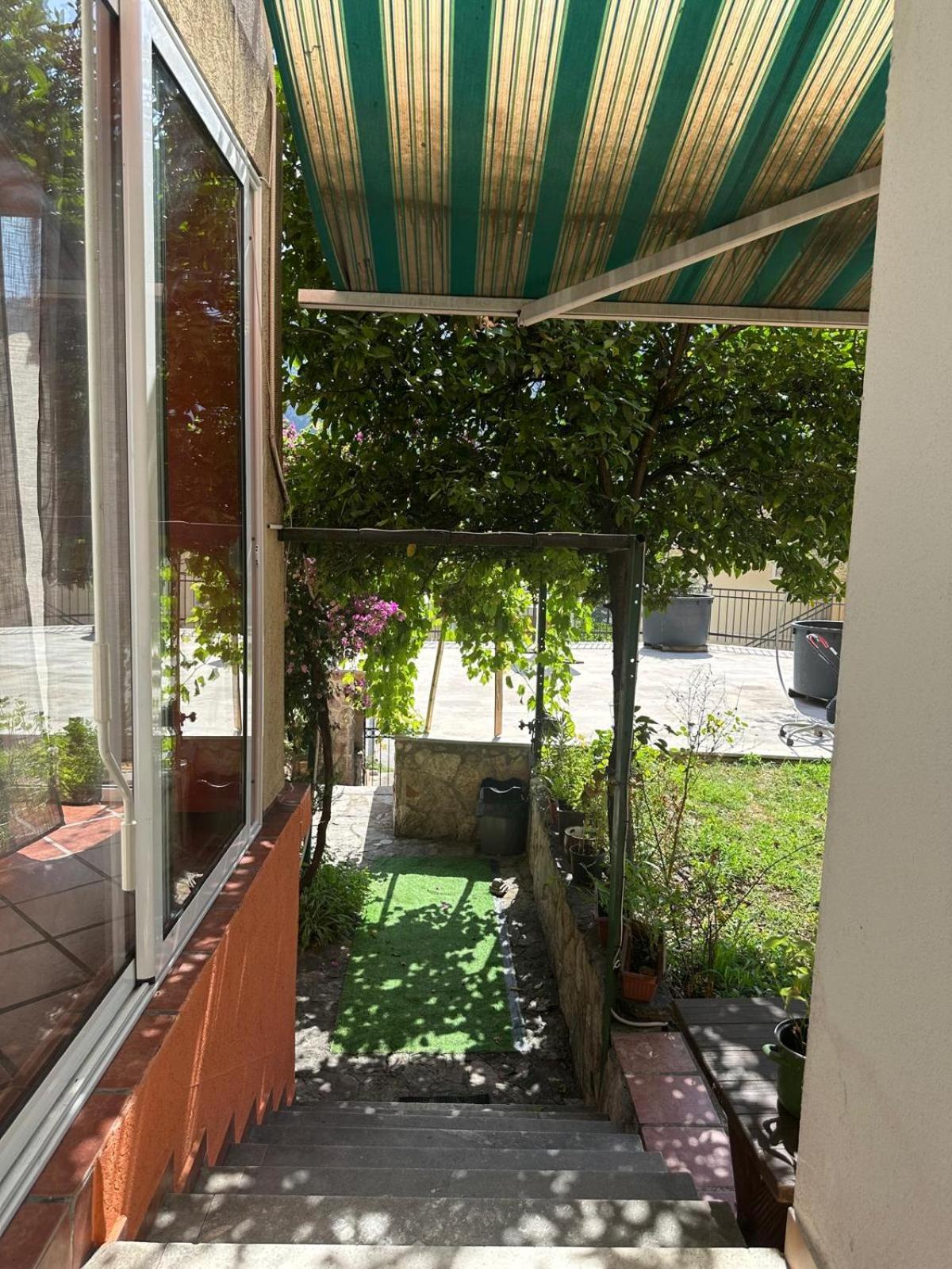 Themis Apart Hotel Kotor Exterior foto