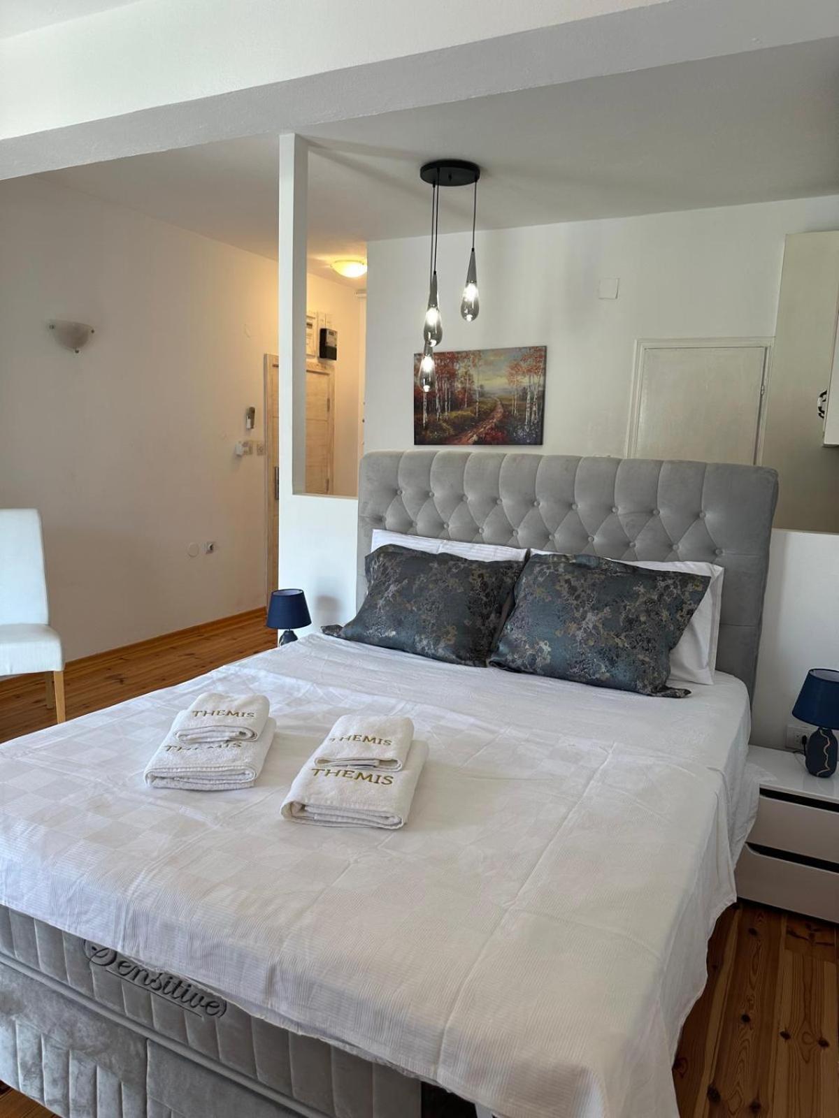 Themis Apart Hotel Kotor Exterior foto