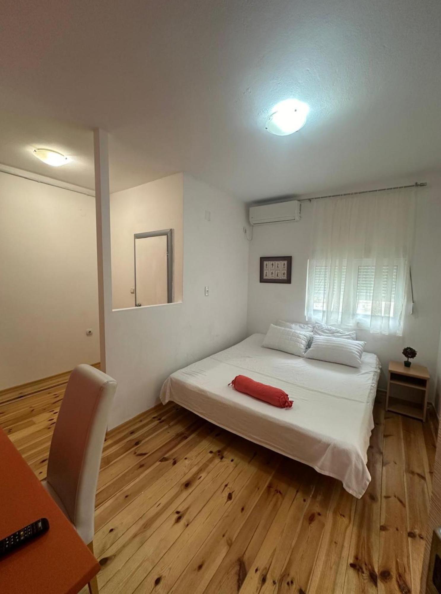 Themis Apart Hotel Kotor Exterior foto