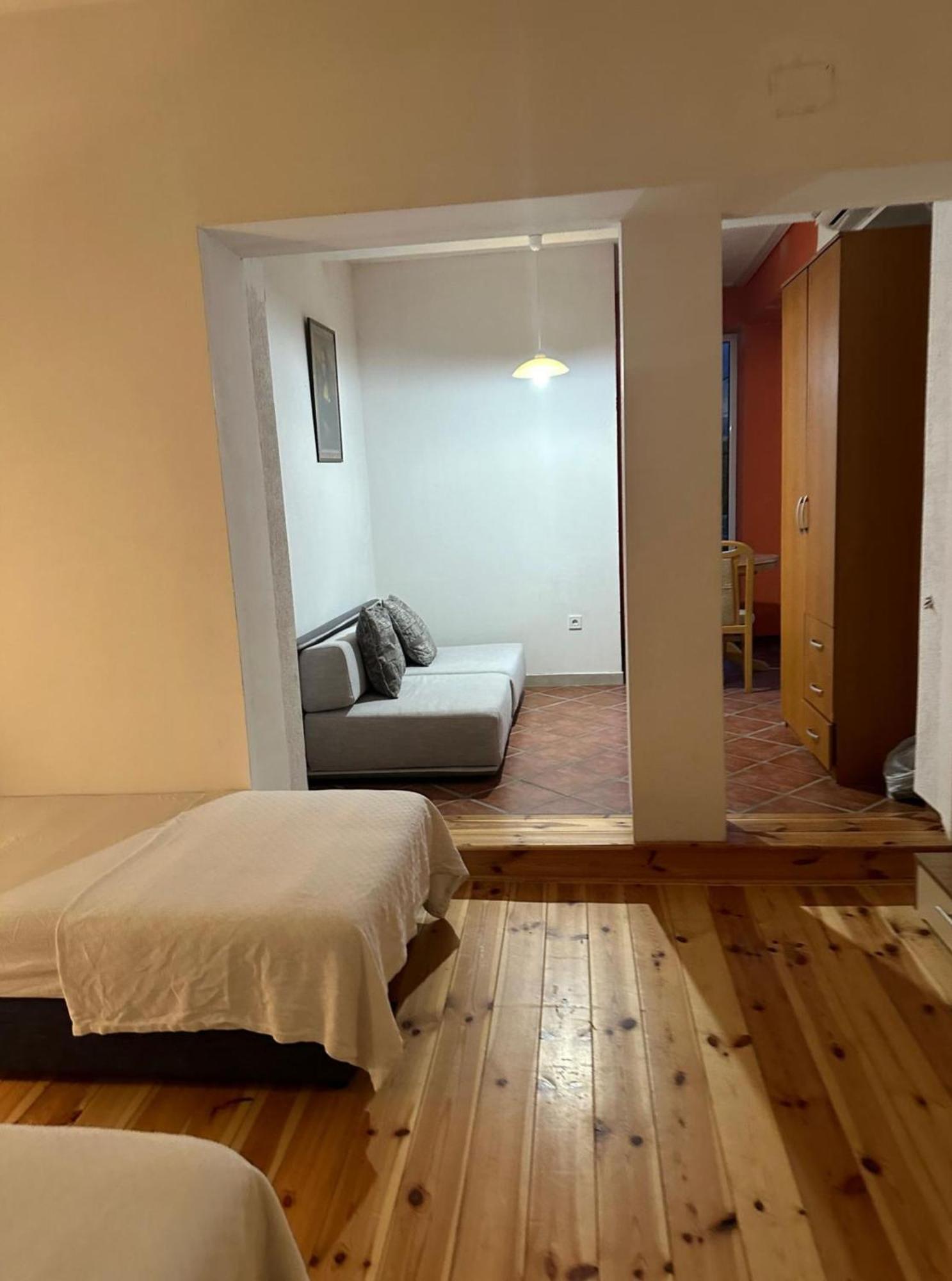 Themis Apart Hotel Kotor Exterior foto